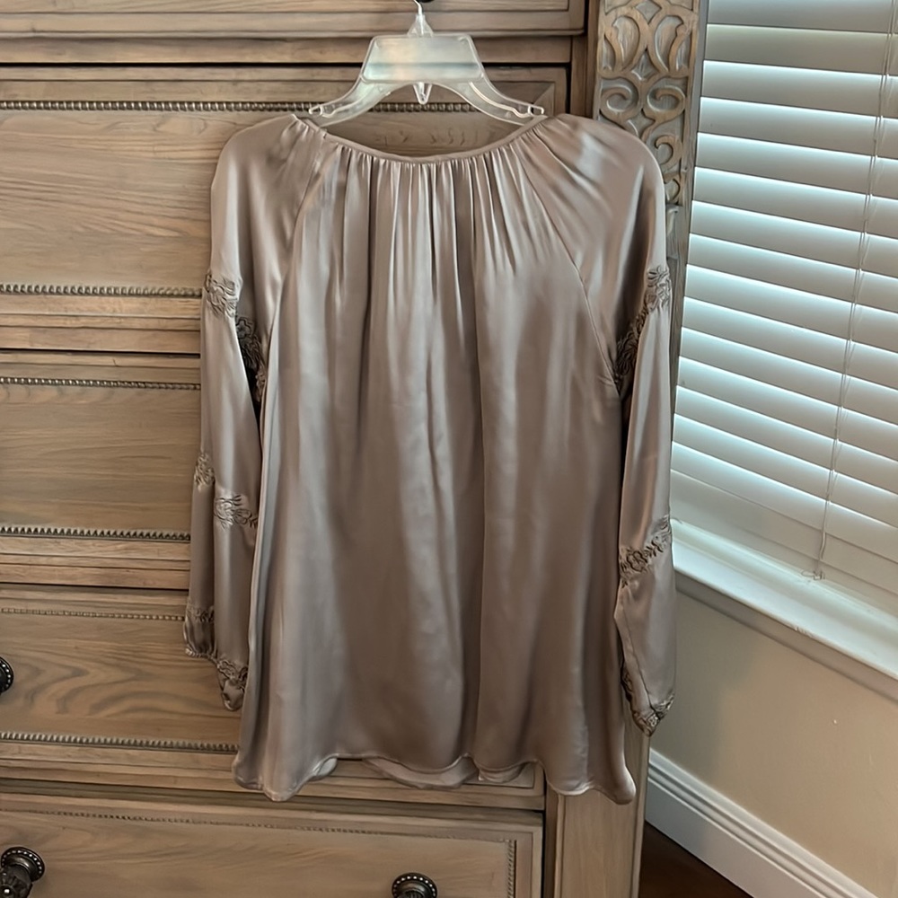 Sundance top, like new. Size small - Picture 5 of 5